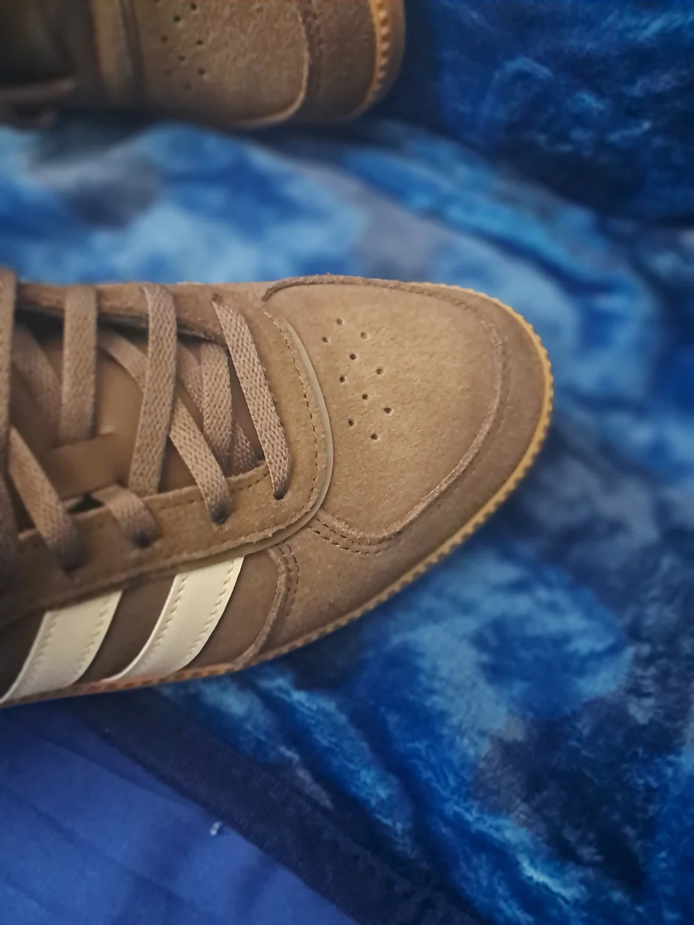 Adidas Women’s Samba Classic Suede Sneakers - Brown/White